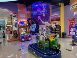 -开心巴士(世纪东方商业广场店)