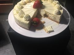 -BLU 全日制餐厅(上海安曼纳卓悦酒店)