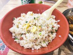 -江城燕子大排档(江汉路步行街店)