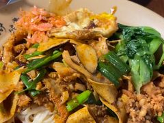 -方铲铲·成都板凳面(滨江银泰店)