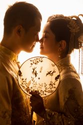 -雪中彩影婚纱摄影·微光艺术中心