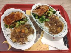 咖喱牛肉鸡排双拼饭-和合谷(北京市王府井百货大楼店)