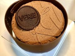 -VERIE BAKEHOUSE
