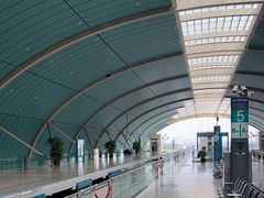 -龙阳路磁悬浮列车总站-停车场