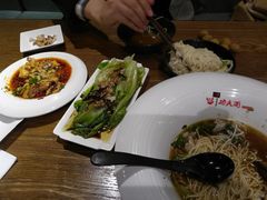 -哇蛙牛功夫面渝都料理(龙阳广场店)
