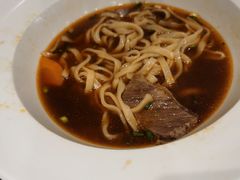 -康师傅私房牛肉面(马泉营奥莱店)