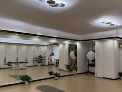 -简·无界健身工作室·运动康复·体态(石厦店)