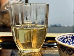 -深圳锦龙奥迪4S店(前海店)