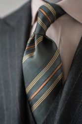 -优刻西服西装定制(金轮国际广场店)