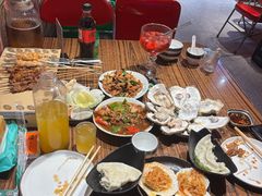 -蚝堡海鲜·威海菜·海肠捞饭·烧烤·亚洲吃蚝公司(幸福门店)