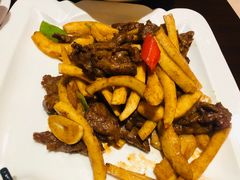 欢喜椰子黄牛肉-蜈支洲岛珊瑚酒店临海阁中餐厅