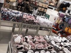 -H&M(华润万象城店)