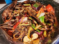干锅兔头拼鸭头-休记光头香辣蟹干锅店(衣冠庙店)