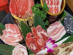 -青瓦炭韩潮烤肉(花园道店)