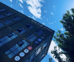 -亚太瑜伽普拉提学院
