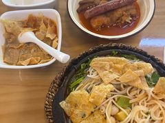 -丽丽三鲜螺蛳粉(田林路店)