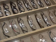 -博士眼镜(罗湖喜荟城店)