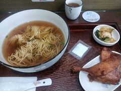 -百年老字号·观振兴蟹黄面·三虾面·苏式面(观前街富仁坊巷店)