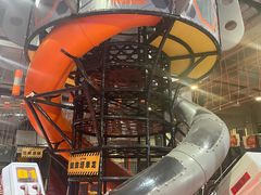 -嗨翻Hi-Fun竞技主题乐园·蹦床亲子生日轰趴(国光1937店)