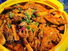 -多嘴超级肉蟹煲(欧亚卖场店)