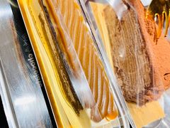 白巧克力奶油果糖瑞士卷-Awfully Chocolate(来福士广场店)