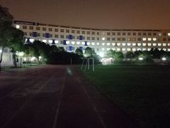 -上海市民办金苹果学校