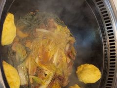 -哈尔滨烧烤·山河村铁锅炖(交大店)