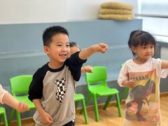 -蓝话筒·少儿成人演讲口才·主持朗诵·戏剧表演(大华第一坊店)
