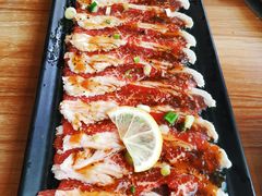 柠檬香草黑椒牛五花-小米烤肉-泥炉炭烤(常营店)
