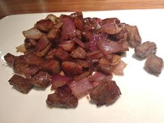 黑胡椒葱爆牛肉粒-四季天方包子