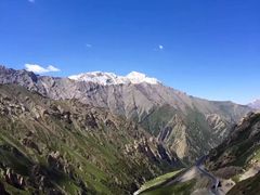 -天山神秘大峡谷