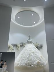 -城市花园婚纱摄影