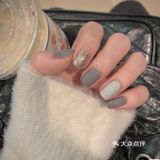 简约美甲温柔美甲