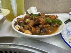 -丹水桥地锅鱼·翘嘴鲌·地方特色全鱼宴(丹江口大坝店)