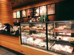 面包甜点陈列柜-星巴克(上海交通大学店)