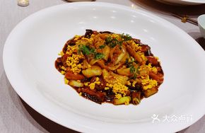 Black Garlic Mandarin Fish, Abalone, Sea Cucumber and Sea Urchin