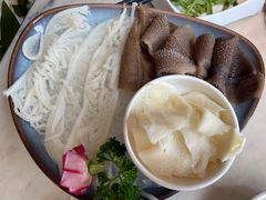 -左庭右院鲜牛肉火锅(浦江欢乐颂店)
