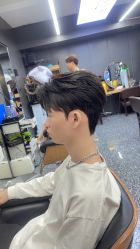 -藤野造型专业烫染接发