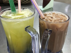 美綠溝咖啡-黄亚华小食店(Jalan Alor)