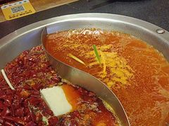 -沸炉重庆老火锅(军事博物馆店)