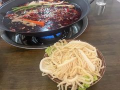 -黄潇洒老火锅(九眼桥宏济巷店)