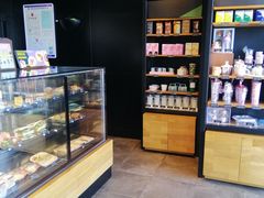 面包甜点陈列柜-星巴克(G15苏通大桥服务区西区)