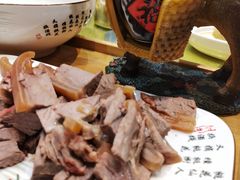 -乔家小院•本地小海鲜•非遗驴肉(万年泉路店)