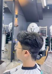 -藤野造型•烫染专业店