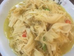 -赖厨潮汕砂锅粥