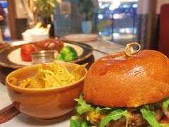 -阿妮叶李(光谷世界城店)