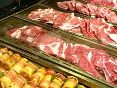 -汉江山料理级自助烤肉黑金冠(周口好吃城店)