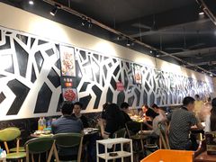 大堂-玉林仔鲜牛老火锅(南宁港店)