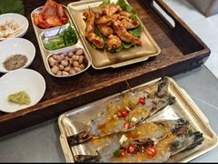 -围炉肉舍•炭烤活鳗•丹东海鲜烤肉(步行街店)