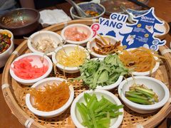 -包整·丝娃娃(甲秀楼景观店)